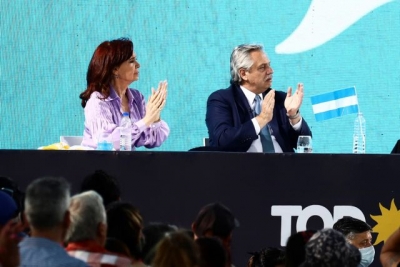Αργεντινή: Πρόβλεψη για ήττα των περονιστών στις ενδιάμεσες εκλογές εν μέσω οικονομικής περιδίνησης