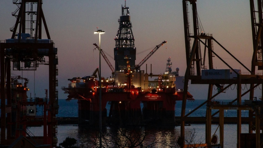 Grim warning on oil: Stockpiles running dry, food and energy prices soaring
