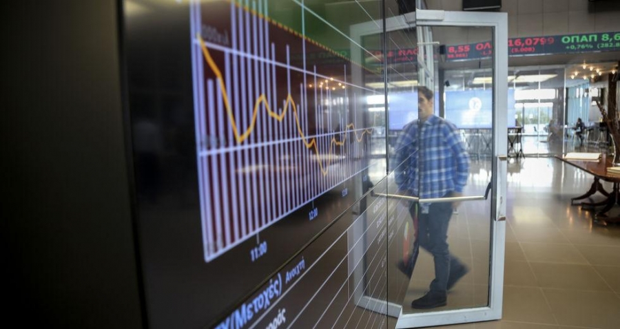 Λίγο μετά το άνοιγμα του ΧΑ – Μεταβλητότητα στις τράπεζες, σταθεροποιητικό το ξεκίνημα