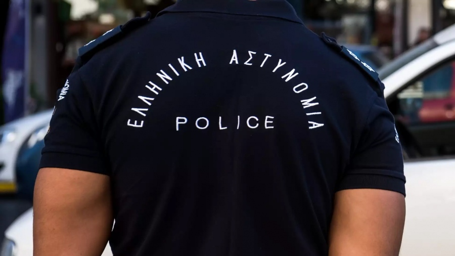 ΕΛ.ΑΣ: Συνελήφθη αστυνομικός για υπεξαίρεση υπηρεσιακών όπλων