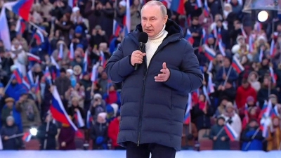 Κόπηκε στον αέρα η ομιλία του Putin σε στάδιο της Μόσχας - Εμφανίστηκαν πλάνα πατριωτικών τραγουδιών