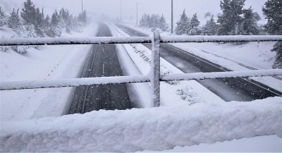 Ομαδικά πυρά αντιπολίτευσης για το κλείσιμο της εθνικής Αθηνών – Λαμίας – Δράσαμε προληπτικά λέει η κυβέρνηση