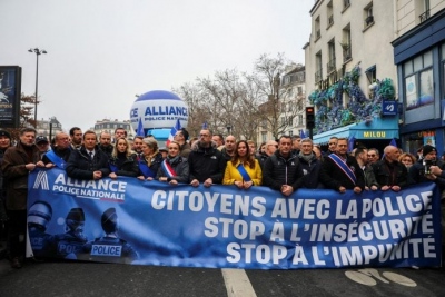 Διαδηλώσεις στη Γαλλία - Χιλιάδες πολίτες διαδήλωσαν στο πλευρό της Αστυνομίας