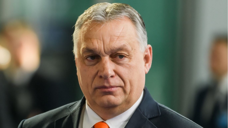 Ο Orbán τρολάρει την φιλοπόλεμη ευρωπαϊκή ελίτ: «Ναπολέων και Hitler απέτυχαν, αλλά ίσως το καταφέρει η Kaja Kallas»