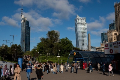 Το πολωνικό θαύμα… καταρρέει – Μια οικονομία του 1 τρισ. απογυμνώνεται από την Τεχνητή Νοημοσύνη