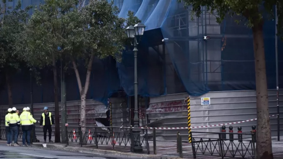 Βόμβα στο υπουργείο Εργασίας: Φόβοι για νέο χτύπημα - Καθυστερεί η προκήρυξη για την ανάληψη ευθύνης