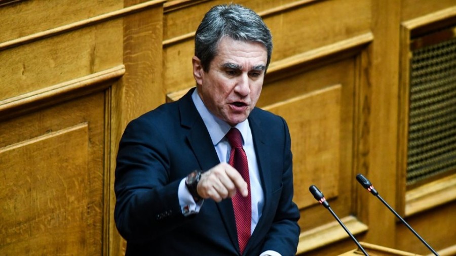 Λοβέρδος: Υπερψηφίζουμε την πρόταση μομφής κατά Σταΐκούρα αλλά δεν ταυτιζόμαστε με τους «ιππότες της σωτηρίας»