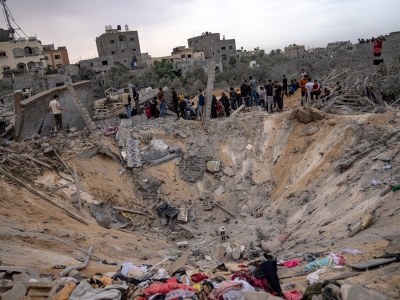 Διαρκές έγκλημα… στη Γάζα: Μια οβίδα του ισραηλινού στρατού…, 5.000 νεκρές ζωές