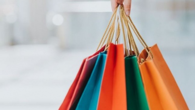 Σε εορταστικούς ρυθμούς από την Πέμπτη 2/4 η αγορά - Ξεκινά το πασχαλινό ωράριο των καταστημάτων