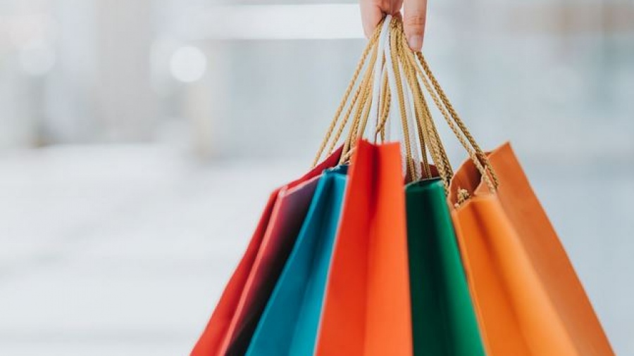 Σε εορταστικούς ρυθμούς από την Πέμπτη 2/4 η αγορά - Ξεκινά το πασχαλινό ωράριο των καταστημάτων