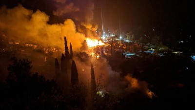 Πυρκαγιά στο Κέντρο προσφύγων Σάμου, το ενδεχόμενο εμπρησμού τύπου Μόρια εξετάζουν οι αρχές