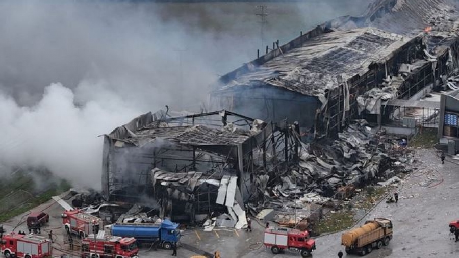 Τραγωδία στα Τρίκαλα: Βρέθηκε η σορός της πέμπτης εργαζόμενης, τα σενάρια για τα αίτια της πυρκαγιάς - Πρωτοβολίες στήριξης της ΒΙΟΛΑΝΤΑ