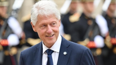 Bill Clinton για Ουκρανία: Σωστό βήμα η προς ανατολάς επέκταση του ΝΑΤΟ