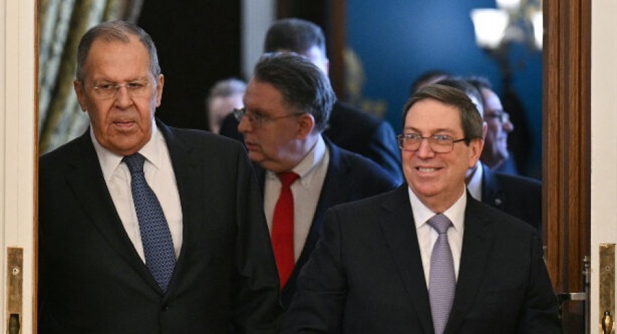 Αποστολή σωτηρίας στη Μόσχα – Η Κούβα ζήτησε πετρέλαιο από τη Ρωσία για να αντέξει την πίεση των ΗΠΑ