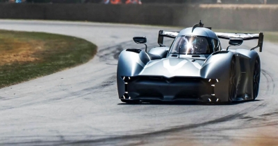 McMurtry Speirling: Μία ηλεκτρική βολίδα που τα ρίχνει σε ό,τι υπάρχει