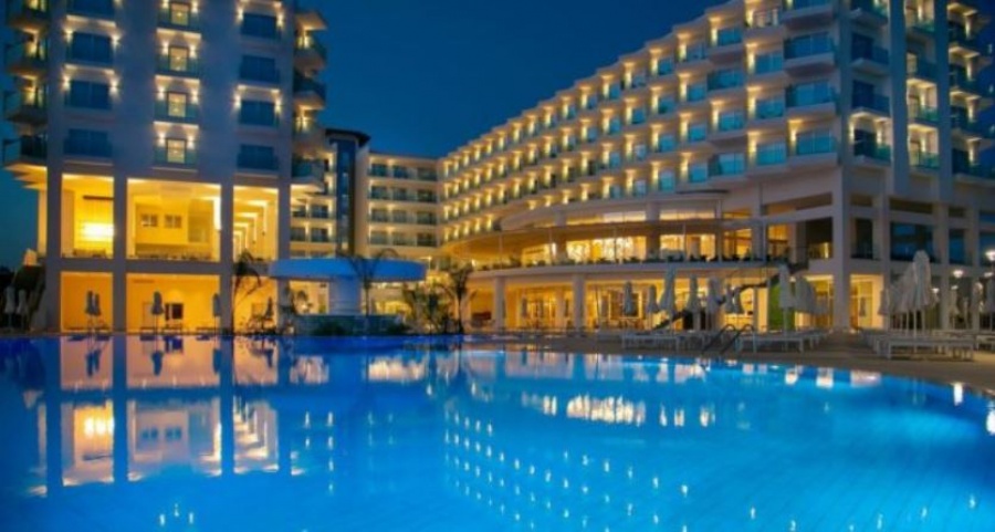 Κλείνουν τα ξενοδοχεία σε όλη τη χώρα μέχρι το τέλος Απριλίου