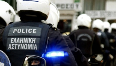 Εξαρθρώθηκε κύκλωμα διακινητών - Συνελήφθησαν δύο αστυνομικοί
