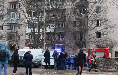 Μυστηριώδης έκρηξη αναστάτωσε την Αγία Πετρούπολη – Παραλίγο να πέσει κτίριο