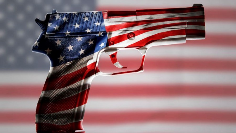 Χρυσές δουλειές για τα οπλοπωλεία στις ΗΠΑ - Πώς επιδρά η πολιτική και κοινωνική πόλωση