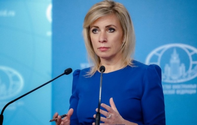 Η Zakharova «καρφώνει» τη Γαλλία για ψέματα – Ποιο διπλό παιχνίδι της ΕΕ ξεσκεπάζεται