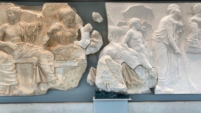 Mητσοτάκης: «Καλή αρχή» με την τοποθέτηση του θραύσματος Fagan στο μουσείο της Ακρόπολης