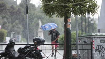 Απότομη αλλαγή καιρού: Έρχονται μπουρίνια και βροχές - Πού χρειάζεται ιδιαίτερη προσοχή