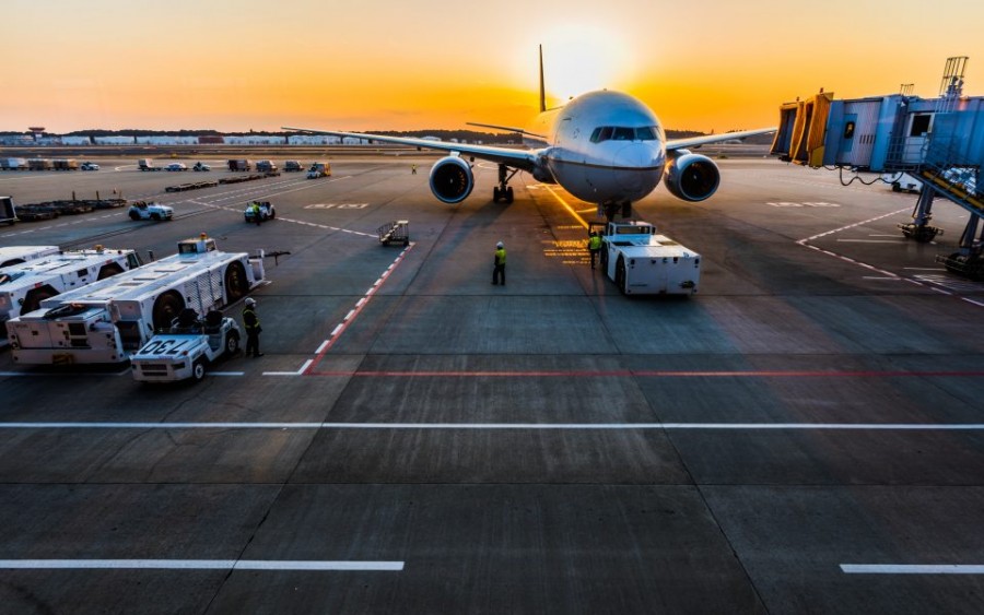 Έντονες αντιδράσεις των αερομεταφορέων στις προτάσεις της Κομισιόν για τa slots των αεροδρομίων