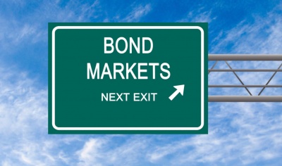 Ράλι για τα ελληνικά ομόλογα - Οι εθνικές εκλογές αναβάλλουν σύγκρουση με τους δανειστές