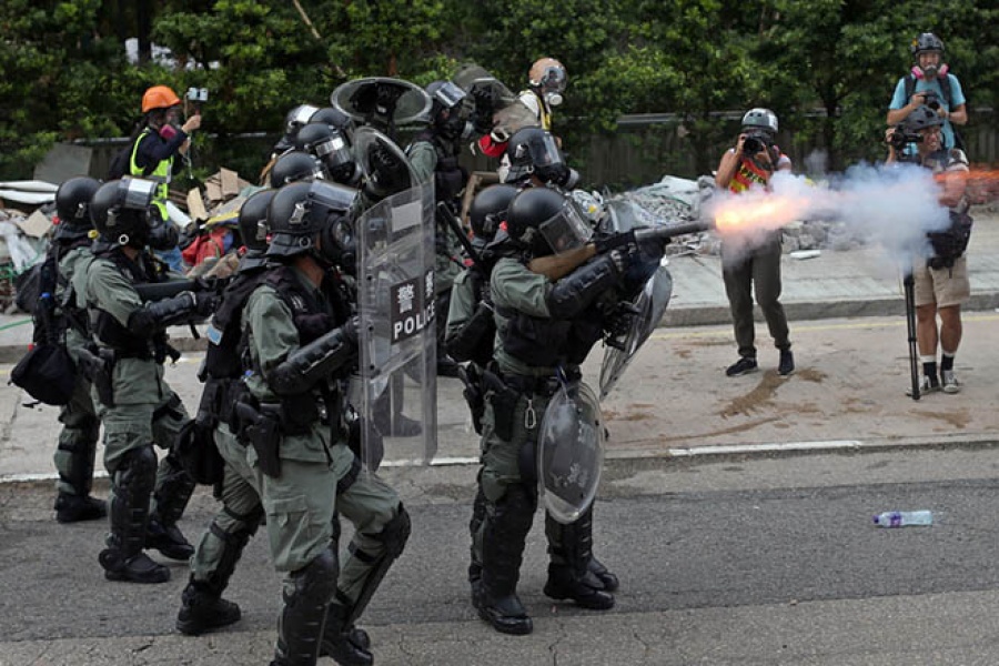 Reuters: Ακριβά κόστισαν οι αντικυβερνητικές διαδηλώσεις στην κυβέρνηση του Χονγκ Κονγκ