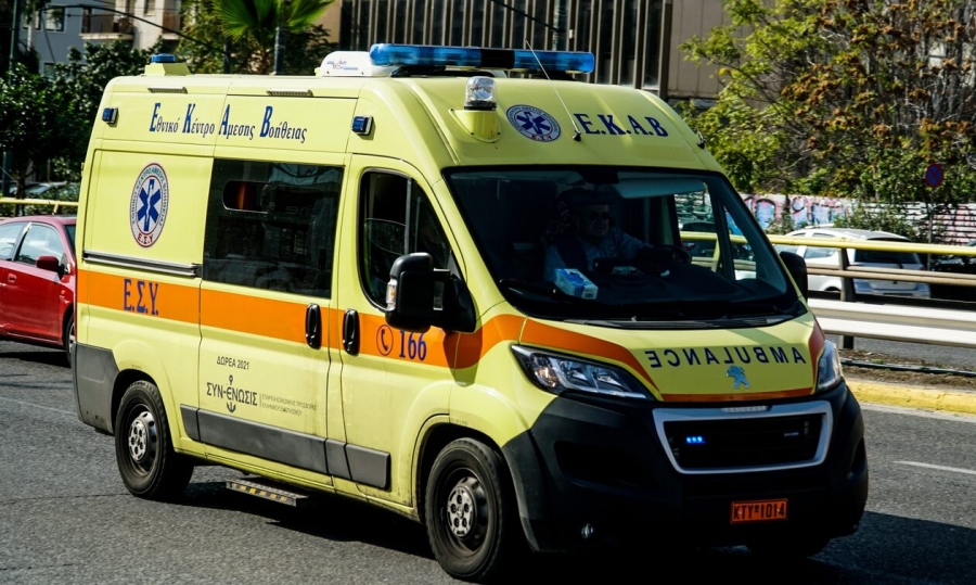 Επεισόδια στο Σύνταγμα - Οπαδοί της Μακάμπι επιτέθηκαν σε αλλοδαπό