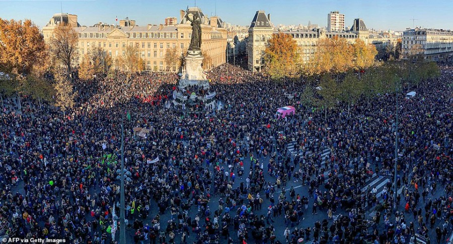 Γαλλία: 200.000 διαδηλωτές στους δρόμους κατά της αστυνομικής βίας
