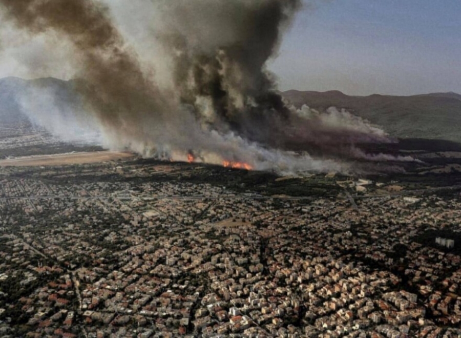 Λέκκας για τη φωτιά στη Βαρυμπόμπη: Στους 600 βαθμούς έφτασε η θερμοκρασία – «Πυριτιδαποθήκη» η Ελλάδα