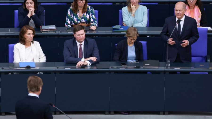 Γερμανία: «Επώδυνοι» συμβιβασμοί στον κυβερνητικό συνασπισμό για τον προϋπολογισμό του 2025