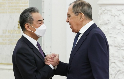 Λάβρος… Lavrov: Δεν είναι δουλειά των ΗΠΑ, οι συνομιλίες Ρωσίας – Κίνας