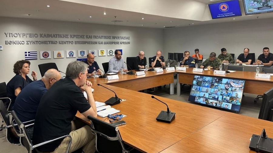 Διυπουργική συντονιστική σύσκεψη υπό τον Κεφαλογιάννη για τον καύσωνα - Τι αποφασίστηκε - Προβλέψεις ΕΜΥ, συστάσεις