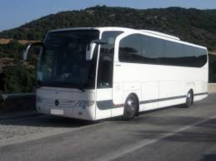 Υπεγράφη η ΚΥΑ στήριξης σχεδόν 49 εκατ. ευρώ για αστικά-υπεραστικά ΚΤΕΛ, τρένα και τουριστικά λεωφορεία