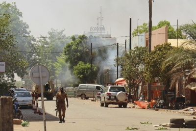 Πολύνεκρη επίθεση στην Μπουρκίνα Φάσο - 16 νεκροί - Τους τζιχανιστές υποπτεύονται οι αρχές