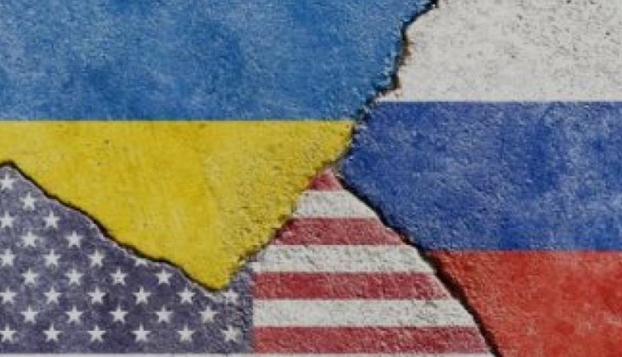 Tucker Carlson (Δημοσιογράφος): Οι ΗΠΑ έχουν βλάψει τον εαυτό τους υποτιμώντας τις δυνατότητες της ρωσικής οικονομίας