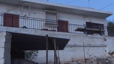 Συγκλονιστικό περιστατικό στο Κερατσίνι - Ηλικιωμένοι δεν άντεξαν την απώλεια του γιου τους και πέθαναν πλάι - πλάι στο μπαλκόνι