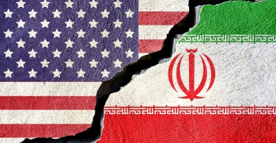 Πολεμικές ιαχές μεταξύ ΗΠΑ και Ιράν - Trump: Εάν μας πλήξουν θα χτυπήσουμε 52 στόχους - Rouhani: Μην απειλείτε ποτέ το ιρανικό έθνος