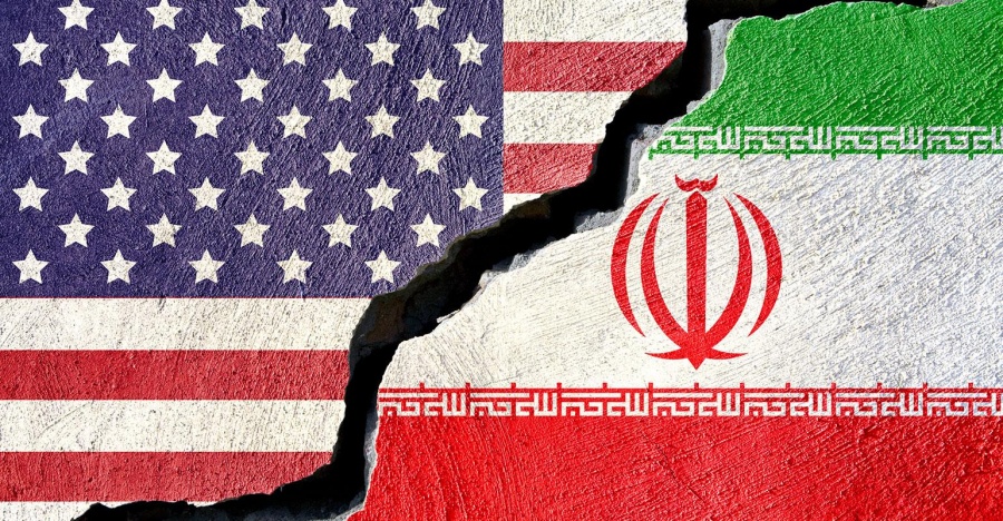 Πολεμικές ιαχές μεταξύ ΗΠΑ και Ιράν - Trump: Εάν μας πλήξουν θα χτυπήσουμε 52 στόχους - Rouhani: Μην απειλείτε ποτέ το ιρανικό έθνος