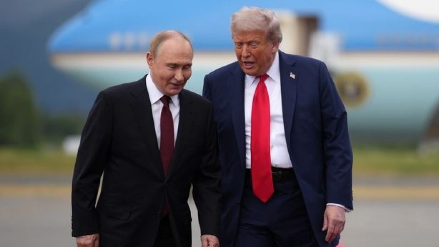 Σύνοδος στη Βουδαπέστη: Το σχέδιο «παγώματος» του πολέμου και το μέλλον του Donbass