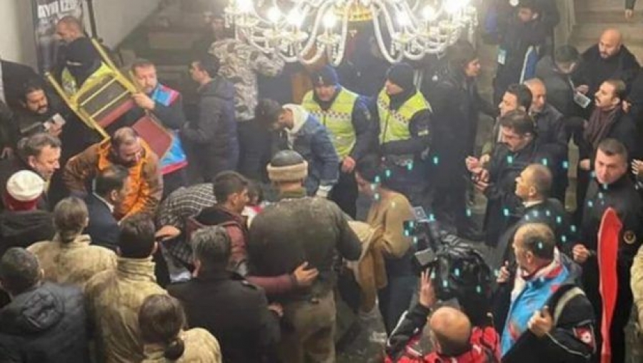 Τουρκία: Κατέρρευσε οροφή αίθουσας ξενοδοχείου, ενώ οι πελάτες έβλεπαν ταινία - Τουλάχιστον 30 οι τραυματίες