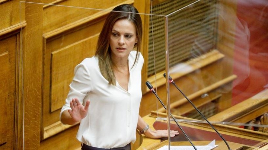 Αχτσιόγλου: Ο Μητσοτάκης αναζητά την αυτοδυναμία για να μην λογοδοτεί - Προοδευτική κυβέρνηση με πρωτιά ΣΥΡΙΖΑ στις εκλογές