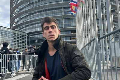 Φειδίας Παναγιώτου: Στην ΕΕ παίρνουμε 60.000 ευρώ τον μήνα για διαχείριση - Έχουμε οδηγούς και ταξιδεύουμε business class