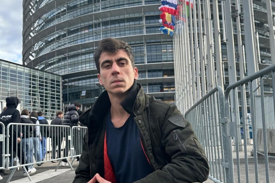 Φειδίας Παναγιώτου: Στην ΕΕ παίρνουμε 60.000 ευρώ τον μήνα για διαχείριση - Έχουμε οδηγούς και ταξιδεύουμε business class