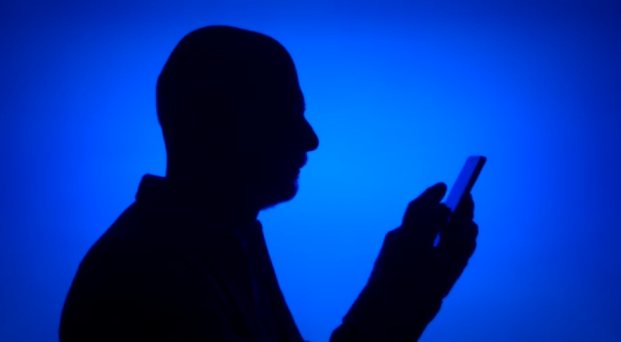 Είμαστε ανυπεράσπιστοι: Τα deepfakes κατακλέβουν τους Έλληνες επενδυτές - Πάνω από 4 δισ. ευρώ χάνονται ετησίως