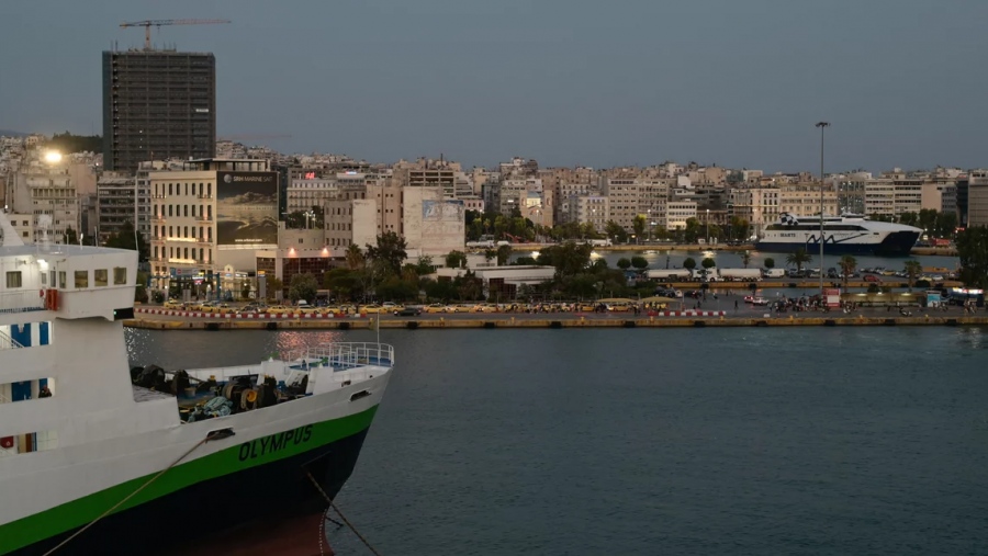 Νέες εκπτώσεις ως και 50% σε ακτοπλοϊκά και αεροπορικά εισιτήρια για αναπληρωτές εκπαιδευτικούς