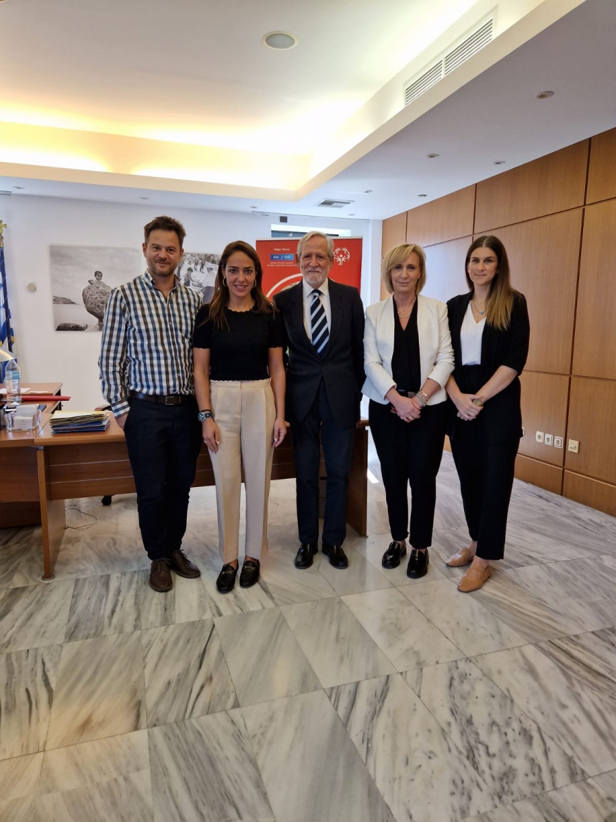 Συνάντηση του Προέδρου των Special Olympics Hellas, Διονύσιου Κοδέλλα, με την Υφυπουργό Παιδείας Δόμνα Μιχαηλίδου