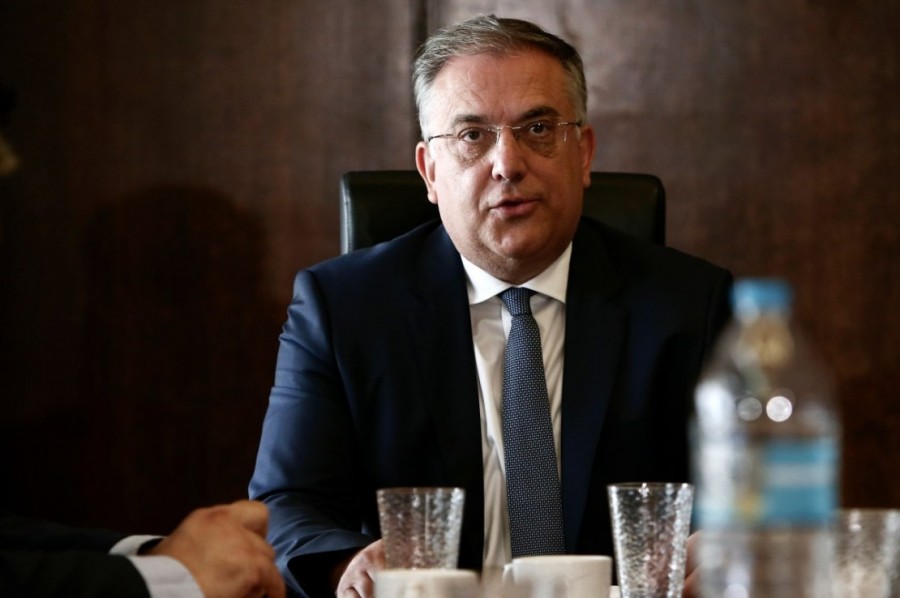 Θεοδωρικάκος: Η κοινωνία και η οικονομία δεν αντέχουν ένα γενικό lockdown